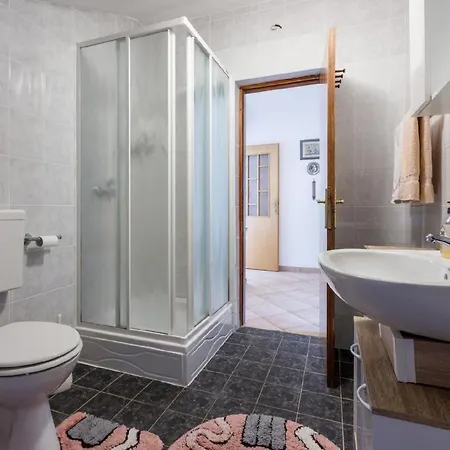 Ferienwohnung Fuer 5 Personen Ca 84 Qm In Crikvenica, Kvarner Bucht Und Umgebung * Crikvenica
