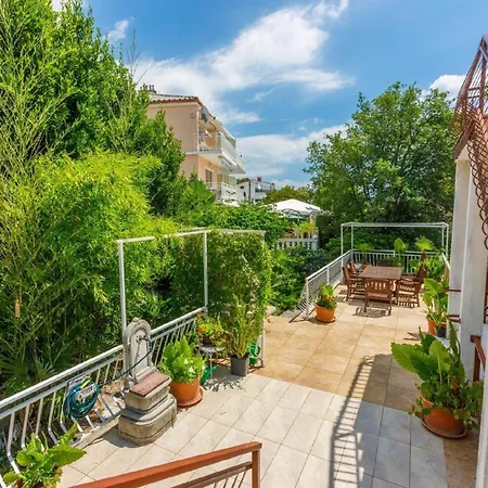 Apartment Ferienwohnung Fuer 5 Personen Ca 84 Qm In Crikvenica, Kvarner Bucht Und Umgebung